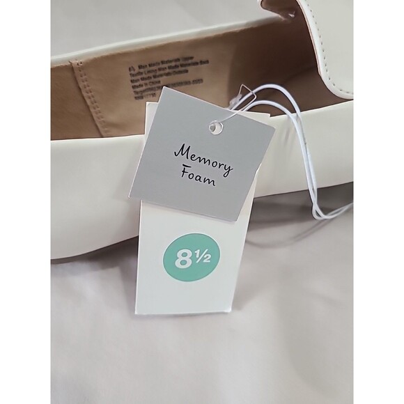 NWT A New Day Hayes Pointed Loafer Flats Cream Ivory Faux Leather Shoes Foam 8.5 - Picture 6 of 7